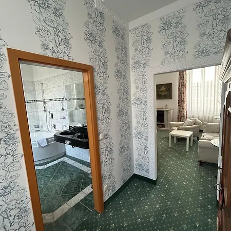 Uckermark Hotel 4*